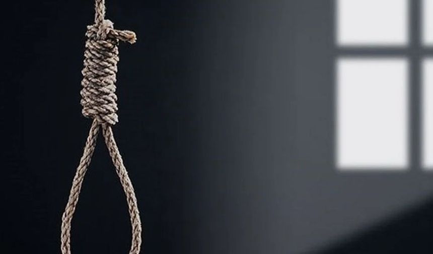 İran İslam Cumhuriyeti, Rapçi Tumac Salihi idama mahkum etti
