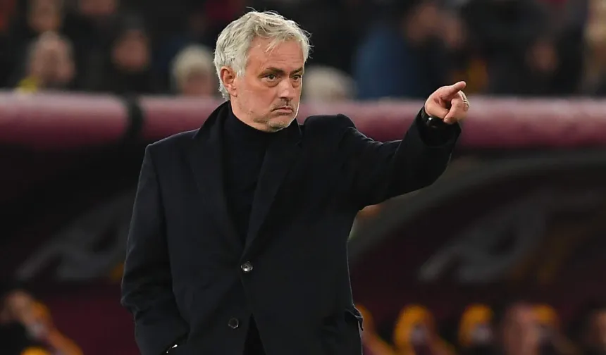 Jose Mourinho: Ali Koç, bizi eleyen oyuncunun neden o maçtan sonra transfer edildiğini hiç açıklamadı