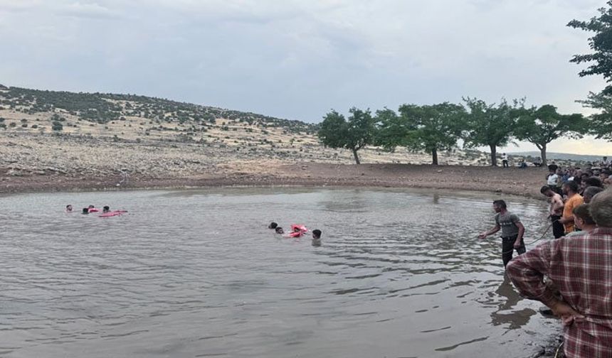Antep'te biri birlerini kurtarmak için gölete giren 3 kişi hayatını kaybetti