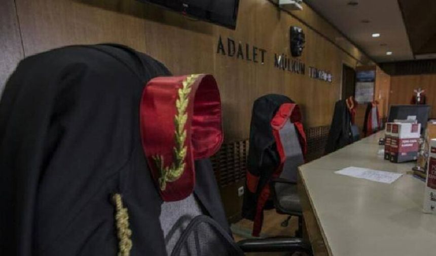 Mersin'de savcının dosyasından delilleri çaldılar, tahliye oldular