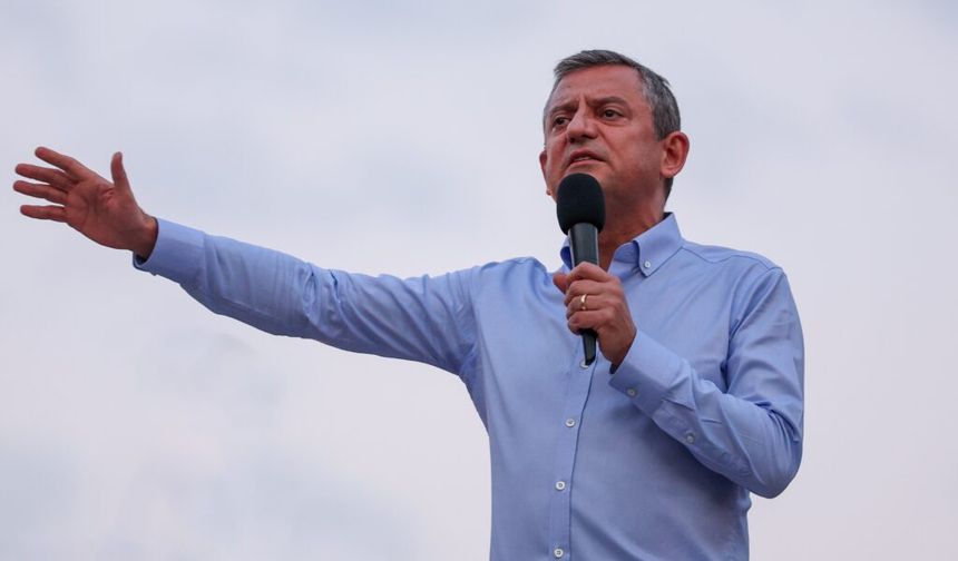 Özgür Özel Antalya’da konuştu: Seni indireceğiz, Ekrem Başkanı o makama mutlaka getireceğiz