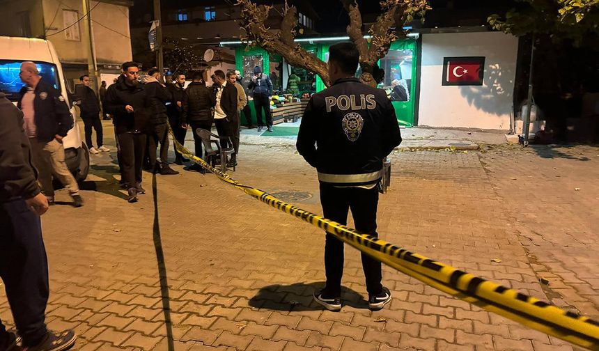 İzmir Seferihisar'da polise silahlı saldırı: 2'si ağır 3 polis yaralandı