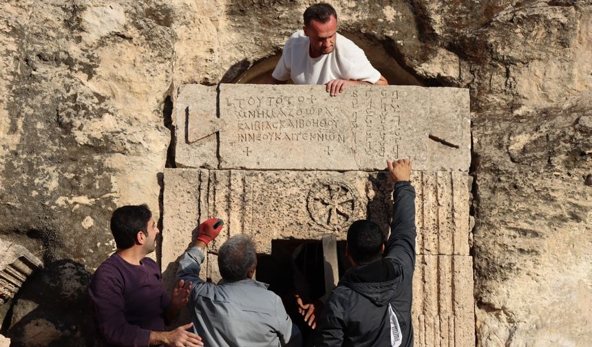 Şanlıurfa'daki Kızılkoyun Nekropolü'nde kazı ve restorasyon çalışmaları sürüyor