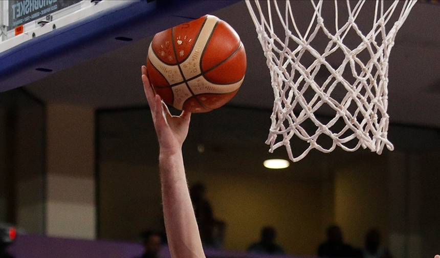 Beşiktaş Fibabanka-Anadolu Efes yarı final serisinin beşinci maçı oynanacak