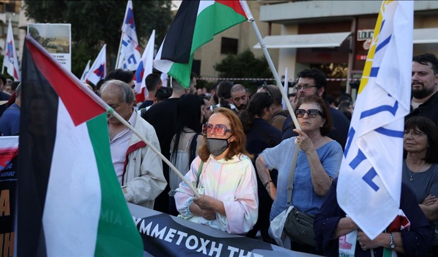Atina'da İsrail protestosu