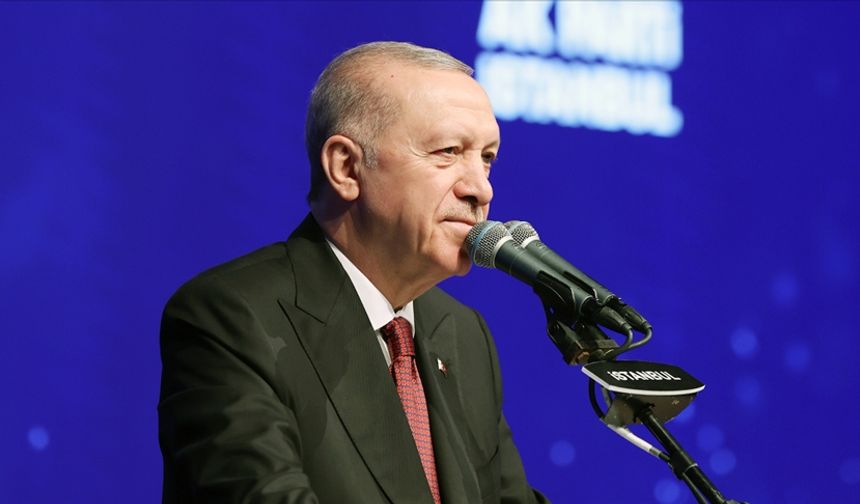 Erdoğan'dan Özel'e geçmiş olsun telefonu
