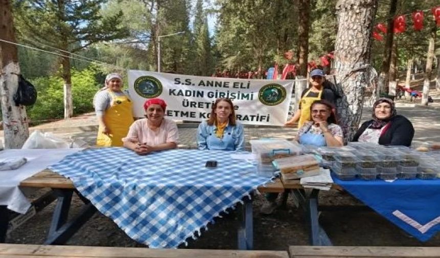 Yunusemre'de kadın emeğiyle kurulan "Anne Eli Yemekleri Kooperatifi" hizmete başladı