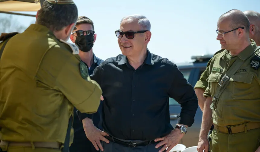 Netanyahu: İsrail jetleri çok yakında Tahran semalarında uçacak