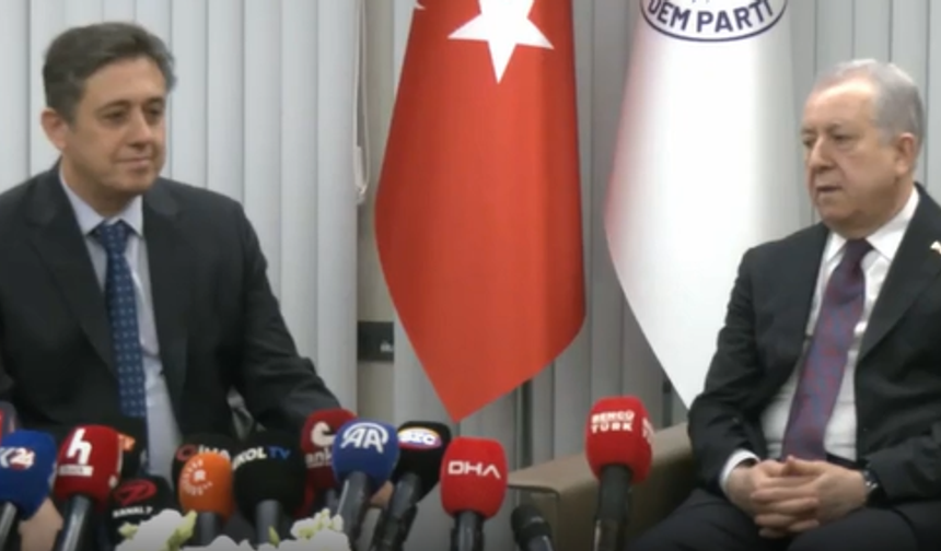 MHP heyetinden DEM partisi bayram ziyaretinde "Demli çay" şakası