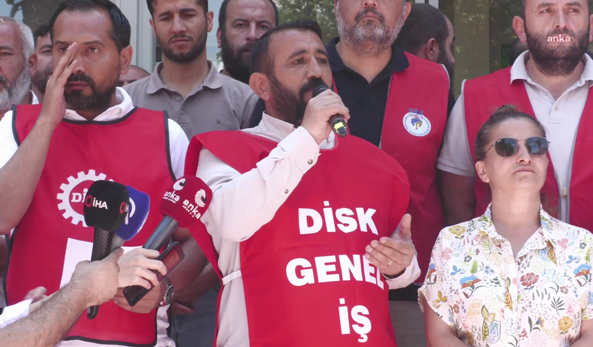 İzmir'de grev yapan işçiler: Bu bir ücret meselesi değil; emeğin onur meselesidir