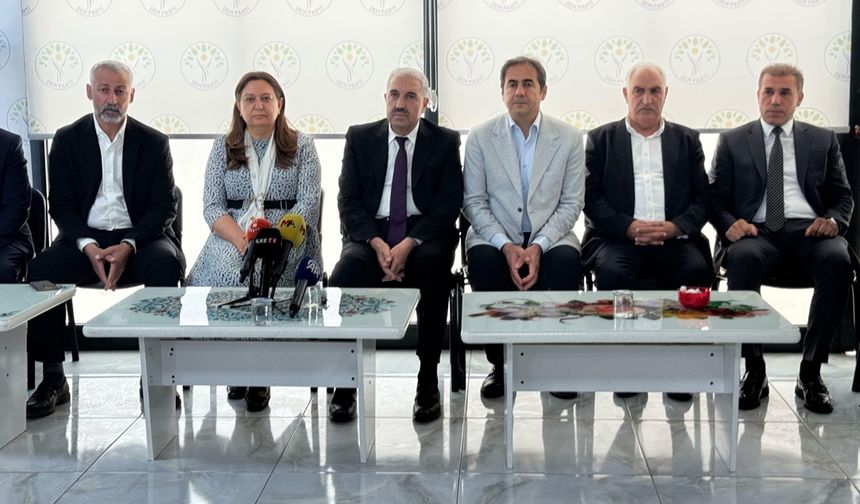 AKP Diyarbakır İl Başkanı Ömer İler: Öcalan'a da hakkını teslim etmek lazım