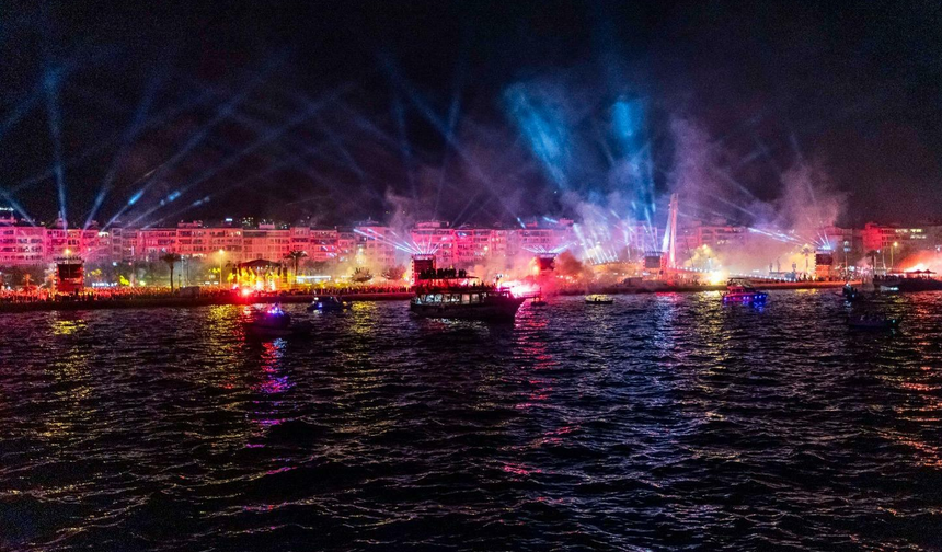 Göztepe'nin 100'üncü yıl kutlamalarında İzmir sarı-kırmızı