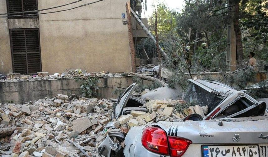 İran medyası: İsrail’in saldırıları sonucu Doğu Azerbaycan eyaletinde 8, Tahran’da 78 kişi öldü