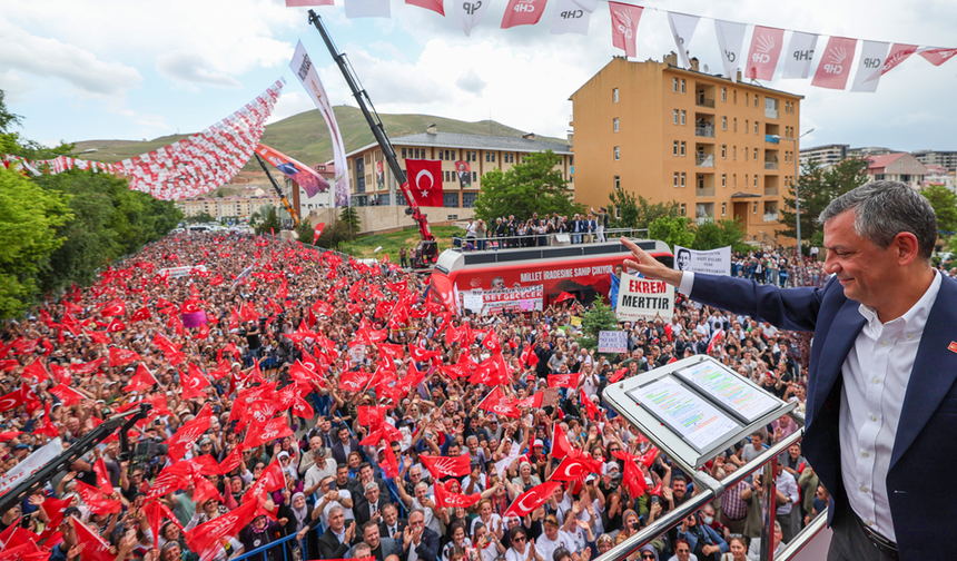 CHP Genel Başkanı Özgür Özel: İddianameyi hazırlayın, kanıtları çıkarın mahkemeyi TRT'den yayınlayın