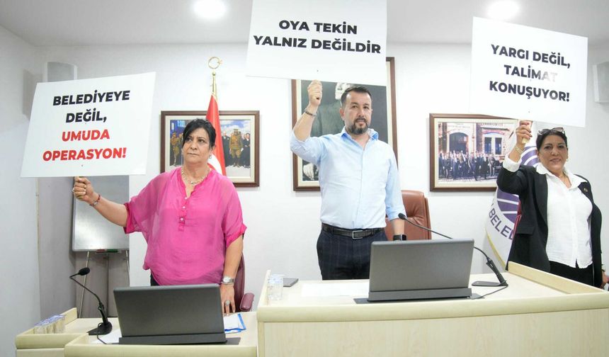 Seyhan Belediyesi CHP'li Meclis üyeleri: Oya Tekin Susmaz, Seyhan boyun eğmez