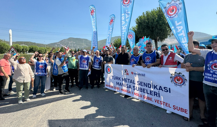 Bitron işçilerinden fabrika önünde basın açıklaması: Uzlaşalım, üretime devam edelim