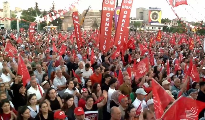 İmamoğlu’ndan Kırşehir mitingine mesaj: Adaletin terazisi eşit tartmıyor