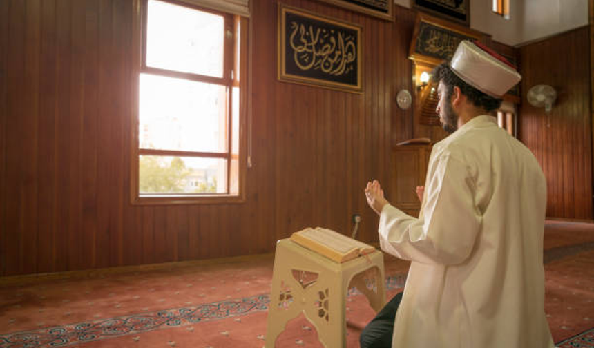 Konya'da sahte diploma ile imamlık yapan 4 İsmailağa Cemaati üyesi tutuklandı