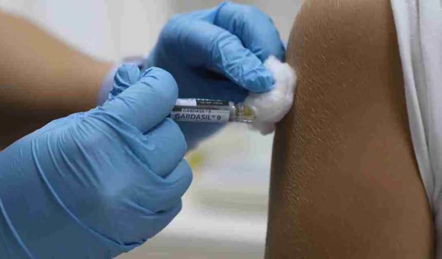 Muğla Büyükşehir Belediyesi’nden ücretsiz HPV aşısı uygulaması