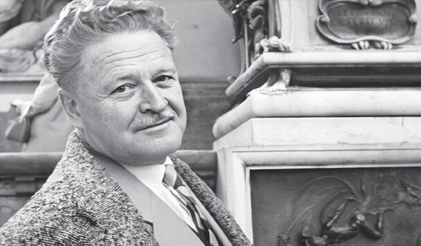 MİT, Nâzım Hikmet'e ait olduğu düşünülen arşiv belgesini paylaştı