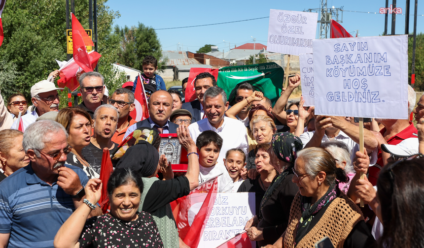 Özgür Özel'den Sivas'ta miting çağrısı: AK Toroslar çetesini dinlemek isteyenler gelsin