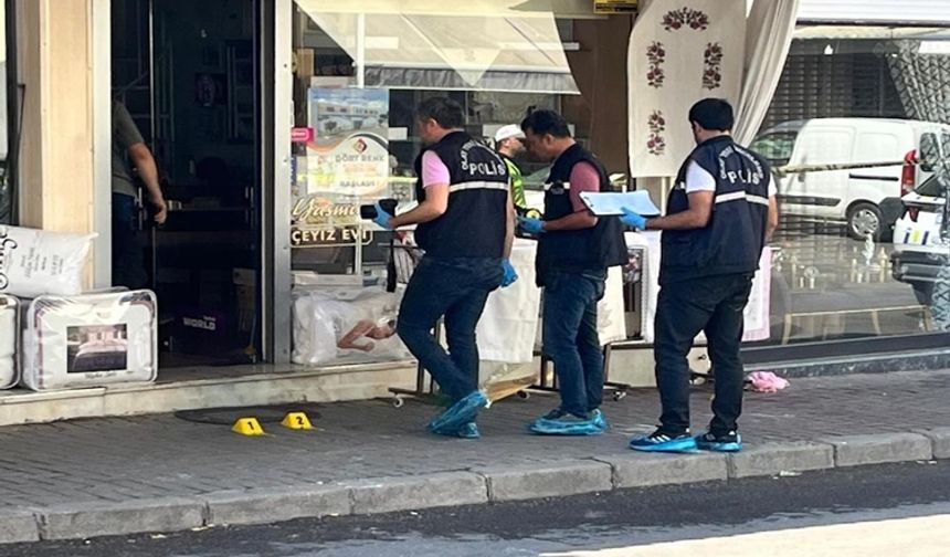 Polis boşanma aşamasında olduğu eşini öldürdü