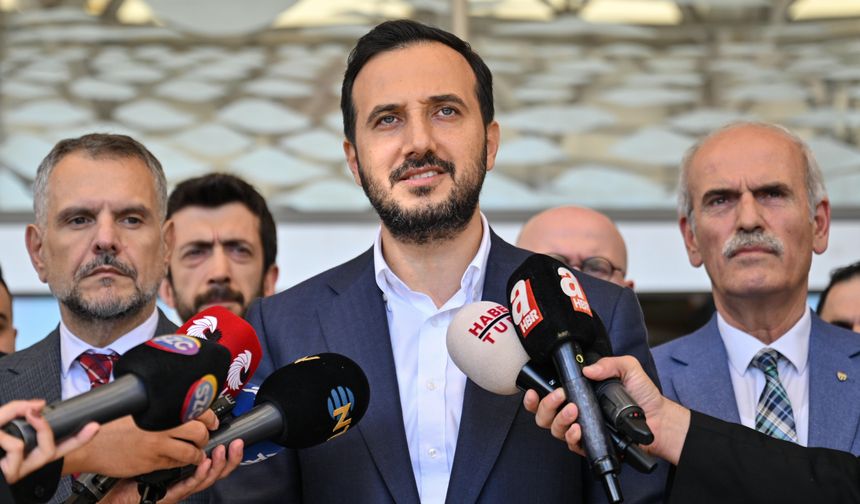 AKP 'li Özdemir, Bayrampaşa Belediyesi'nde yapılan Başkan Vekili seçiminde kendi adaylarının kazandığını savundu