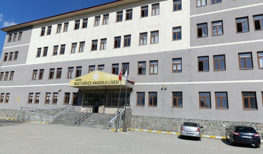 Ağrı’daki Naci Gökçe Lisesi’nde "Müdür, kadın öğretmeni taciz etti" iddiası