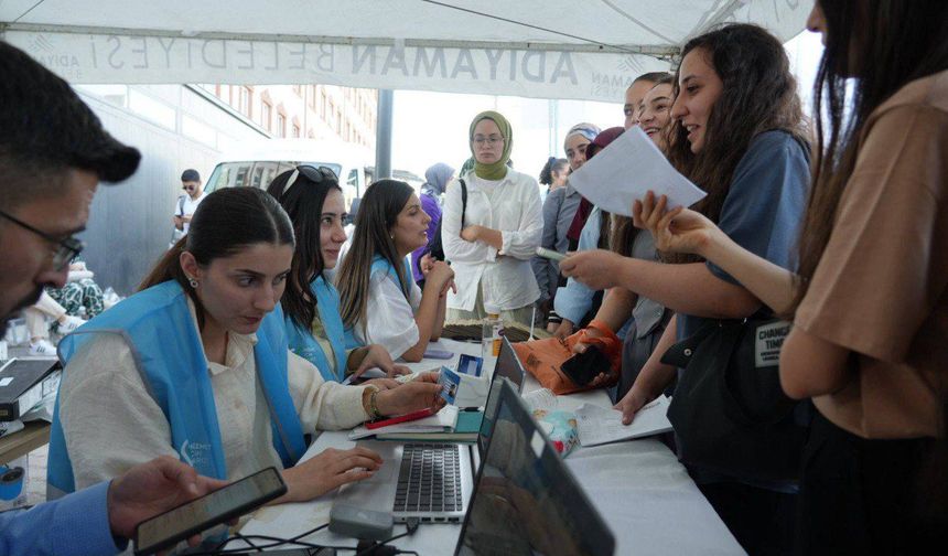 Adıyaman Belediyesi’nden üniversite öğrencilerine ücretsiz ulaşım desteği