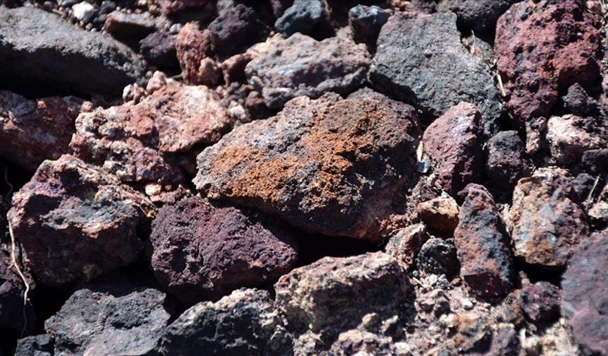 Nadir Toprak Elementleri Nedir? Türkiye'deki Nadir Toprak Elementlerinin Durumu?