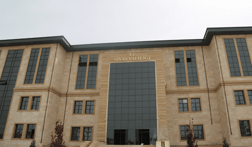 Sivas Valiliği: Divriği, Çaltı köyü sınırları içinde demir madeni çıkaran özel bir işletmede göçük meydana geldi