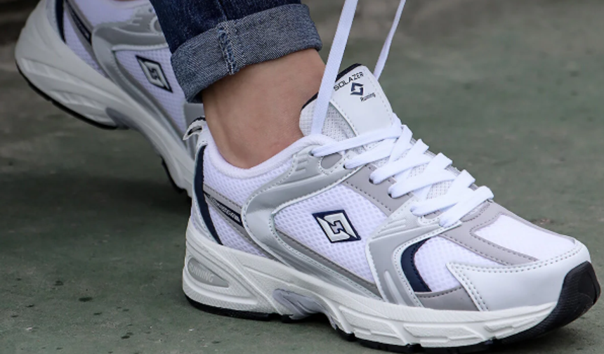 Şehrin Nabzında: Spor Ayakkabılarla Tarzın Yeni Tanımı