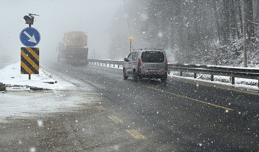 Bolu Dağı'nda kar yağışı başladı