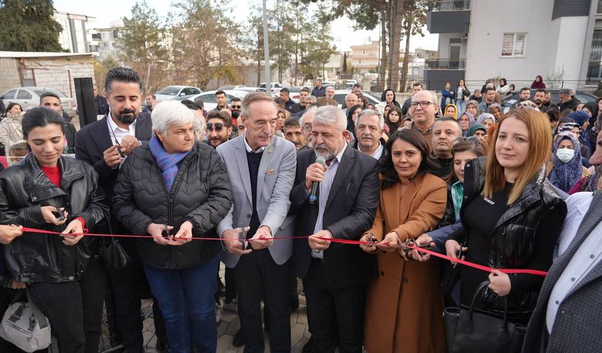 Adıyaman Belediyesi Kadın ve Çocuk Dayanışma Merkezi hizmete açıldı