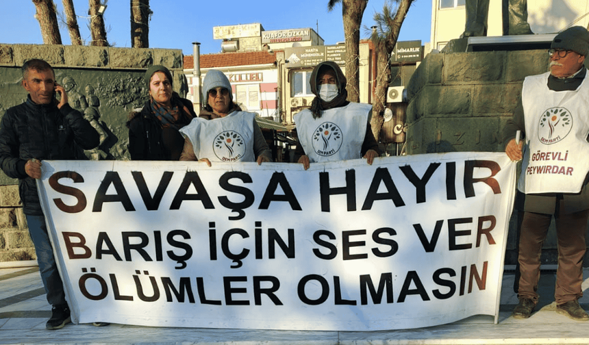 Ayvalık'ta  Rojava saldırılarına karşı ortak tepki