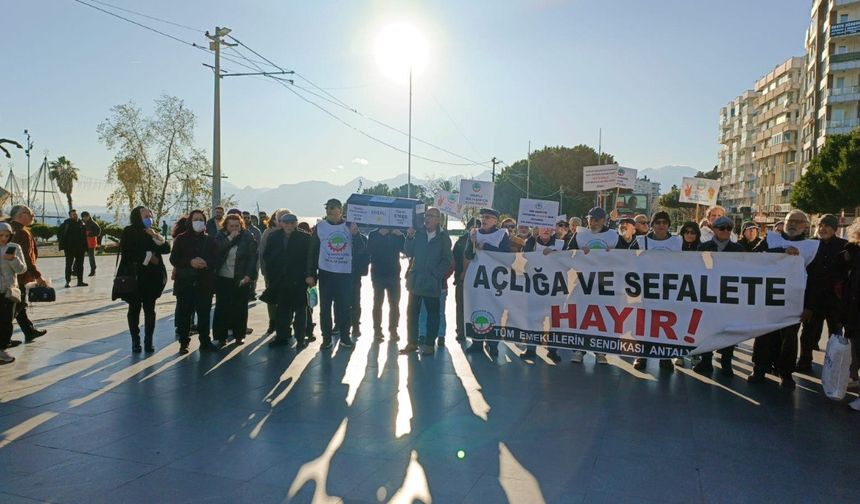 Tüm Emeklilerin Sendikası Antalya Şubesi: Sadaka değil, hakkımızı istiyoruz