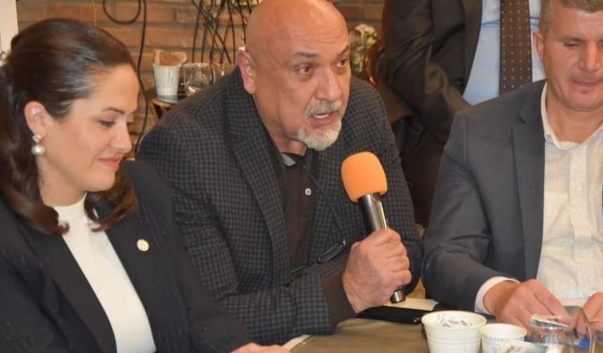 İYİ Partili Op. Dr. Özcan: Dağıtacağınız kolilerde mutlaka üzüm olsun