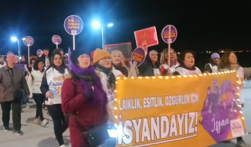 Akçay'da kadınlar laiklik ve eşitlik talebiyle yürüdü