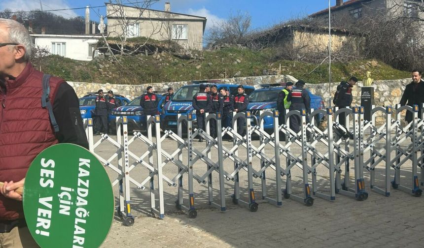 Kazdağları'nda altın madeni projesinin toplantısı protestolarla karşılandı