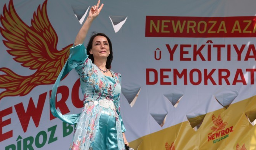 Tülay Hatimoğulları Şırnak Newrozu’nda konuştu: Ankara onurla barışa hazır mısın?