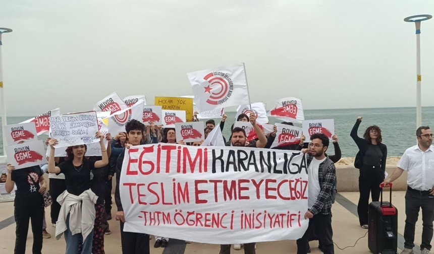 "Okulda katliam var, sorumlular istifa"