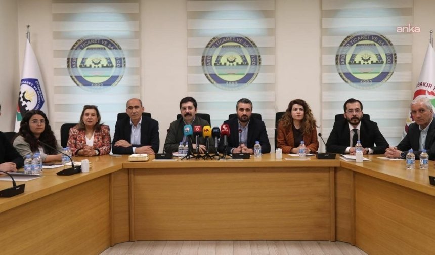 Diyarbakır Kent Koruma ve Dayanışma Platformu: Kobani yardım konvoyu engelleniyor