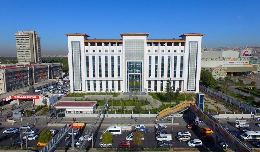 Halfeti Belediyesi'ne yönelik operasyonda 49 kişi gözaltına alındı