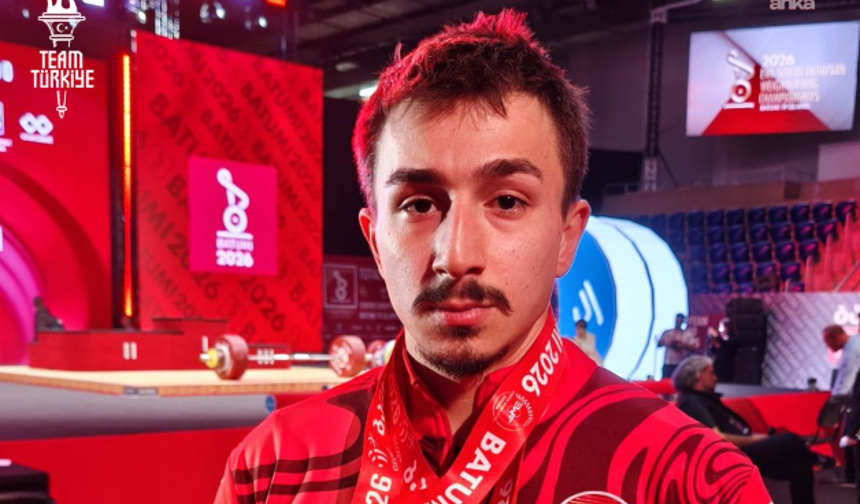 Milli halterci Yusuf Fehmi Genç Avrupa şampiyonu oldu