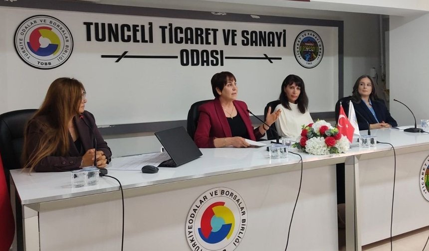 'Zirvede Kadın Var'da gazeteci Hüsniye Karakoyun konuştu