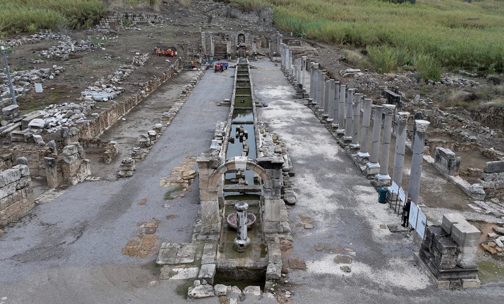 Perge Antik Kestros Çeşmesi