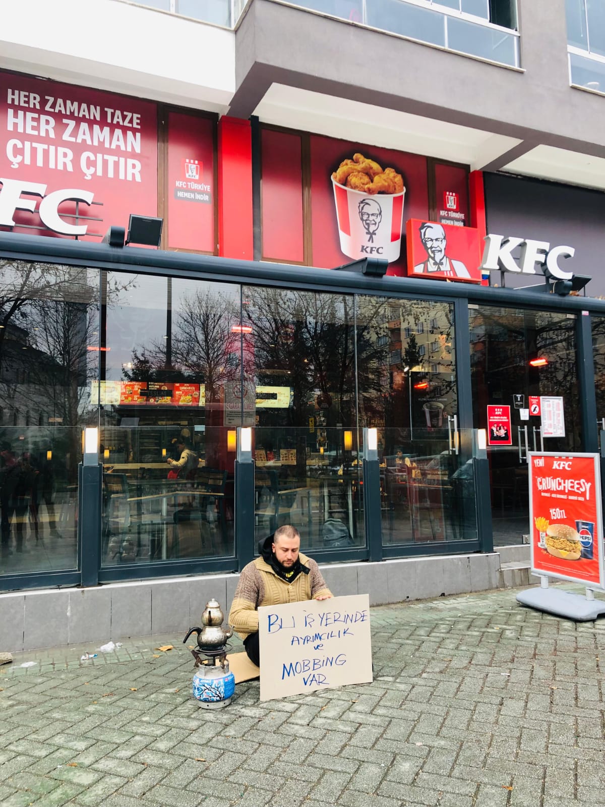 kfc eylem