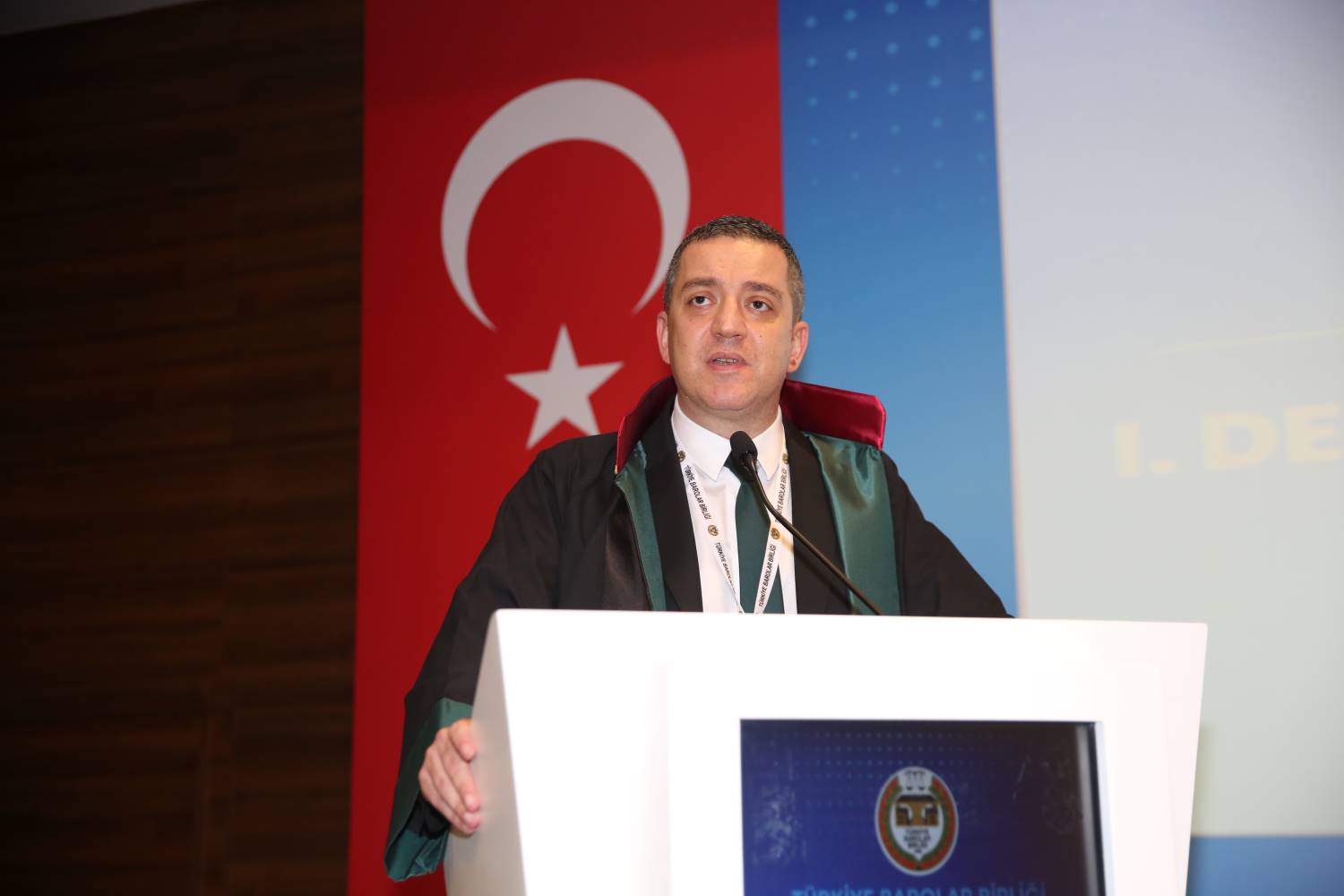 Türkiye Barolar Birliği Başkanı Erinç Sağkan