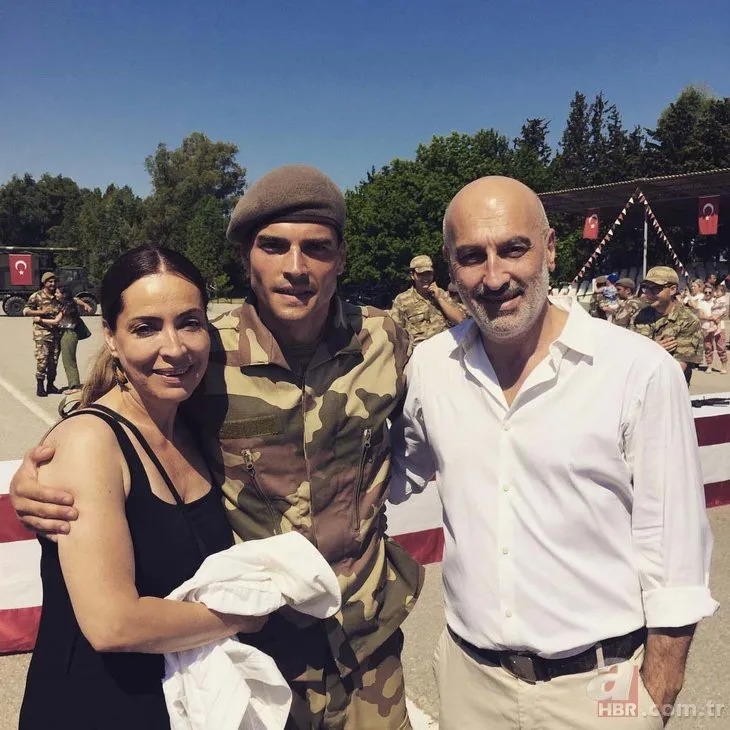 Akın Akınözü Anne Ve Babası