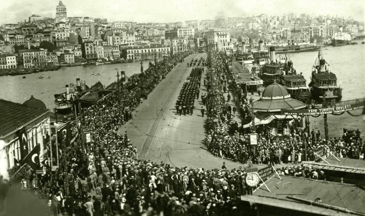 Galata Köprüsü 1930'Lu Yıllar